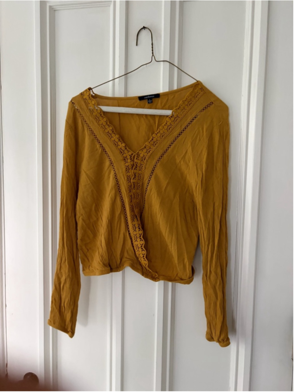 Ambiance Yellow Long Sleeve Lace Trim Crop Top Size L